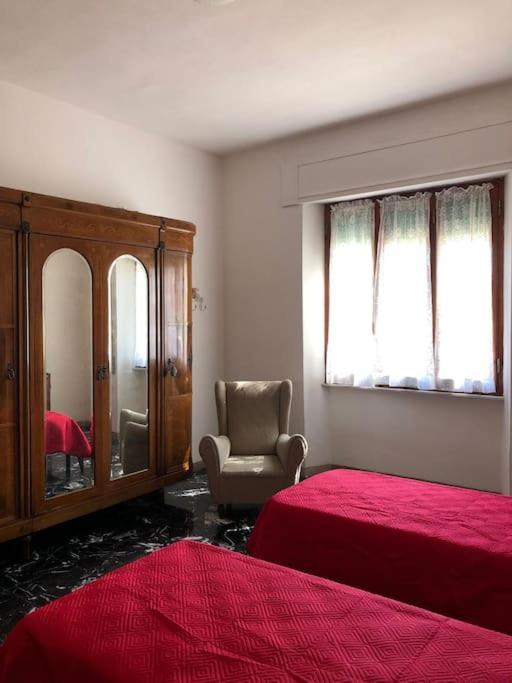 Casa Indipendente Zona Centrale La Maddalena  Dış mekan fotoğraf
