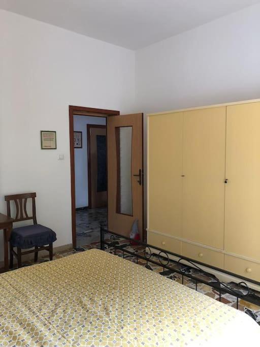 Casa Indipendente Zona Centrale La Maddalena  Dış mekan fotoğraf