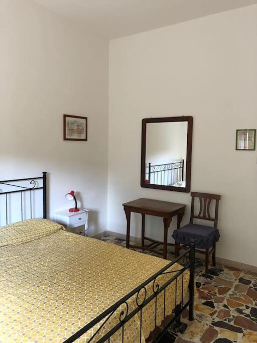 Casa Indipendente Zona Centrale La Maddalena  Dış mekan fotoğraf