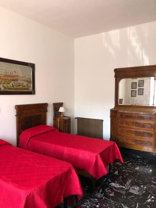 Casa Indipendente Zona Centrale La Maddalena  Dış mekan fotoğraf