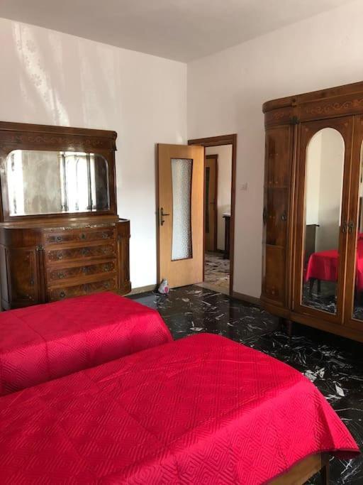 Casa Indipendente Zona Centrale La Maddalena  Dış mekan fotoğraf