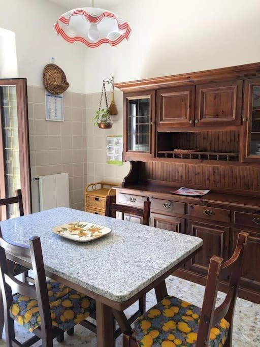 Casa Indipendente Zona Centrale La Maddalena  Dış mekan fotoğraf